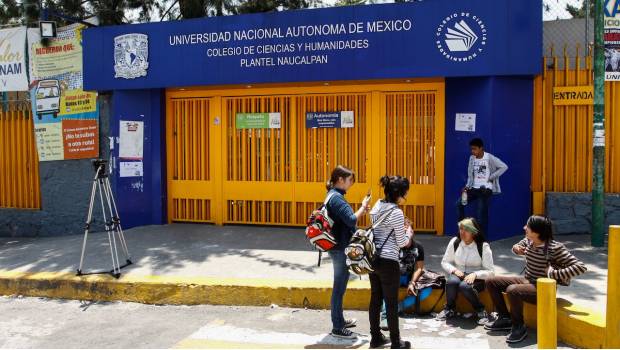 Riña en CCH Naucalpan deja 5 detenidos. Noticias en tiempo real