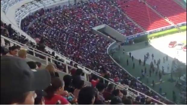 VIDEO: Abuchean a Meade durante evento en Jalisco. Noticias en tiempo real