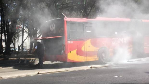 Reportan conato de incendio en unidad del Metrobús. Noticias en tiempo real