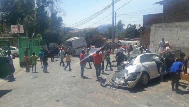 Accidente en carretera Toluca-Valle de Bravo deja 2 muertos