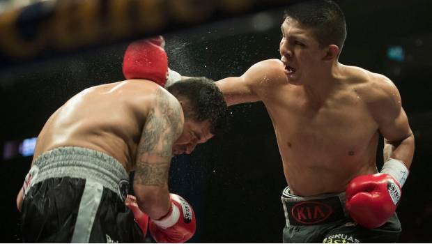 Rechazan a Munguía como rival de Golovkin