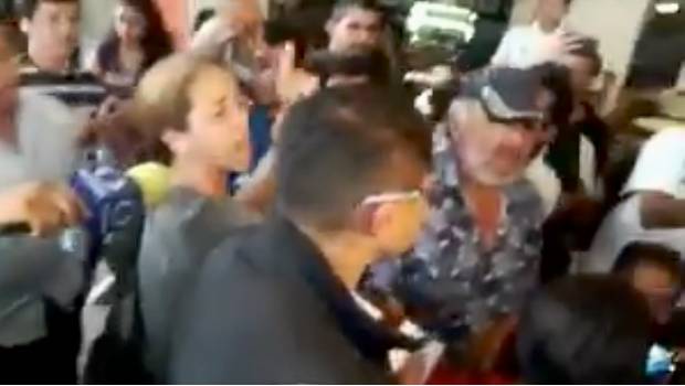 "Te deberían cortar las manos a ti"; increpan al 'Bronco' en Puebla (VIDEO). Noticias en tiempo real