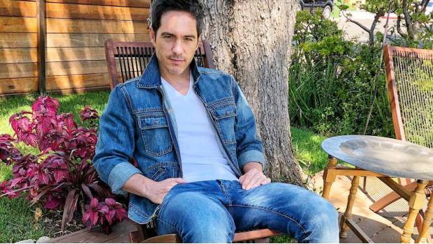Aislinn Derbez muestra su abdomen a 2 meses de debutar como mamá