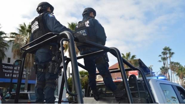 Detiene policía estatal a 5 personas armadas y recuperan una moto en Oaxaca. Noticias en tiempo real