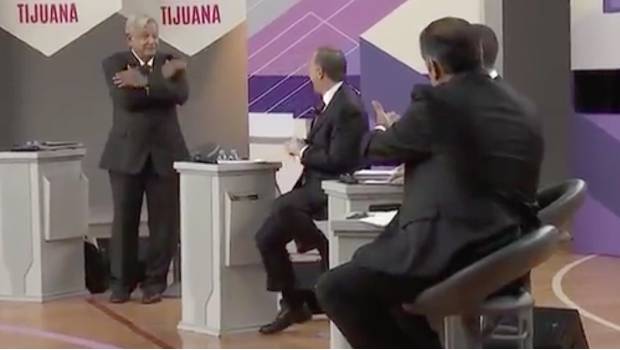 AMLO no abrazó a Meade y Anaya durante segundo debate (VIDEO). Noticias en tiempo real