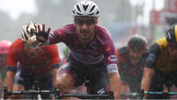 Viviani gana su cuarta etapa en Giro de Italia; Yates sigue al frente de la general. Noticias en tiempo real