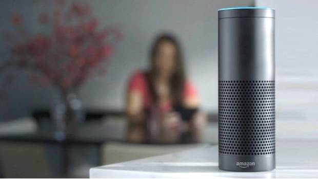 El altavoz inteligente Amazon Echo