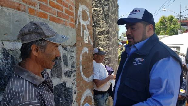 Promete Gonzalo Espina acabar con baches de Cuajimalpa en un año. Noticias en tiempo real