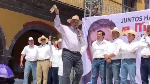 AMLO aparece en la portada de la revista Rolling Stone AMLO aparece en la portada de la revista Rolling Stone