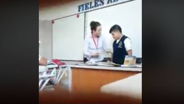 VIDEO: Exhiben maltrato de maestra a alumno en escuela de Guadalajara. Noticias en tiempo real