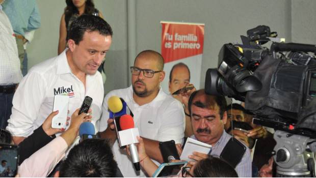 Una candidata cuestionada no puede encabezar la alianza: Mikel Arriola. Noticias en tiempo real