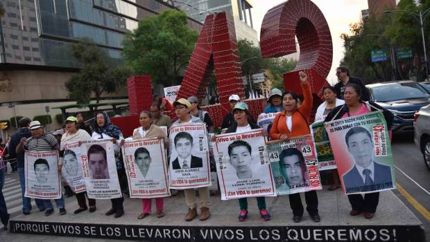 Resolución de Tribunal sobre Caso Ayotzinapa desconoce división de poderes: PGR. Noticias en tiempo real