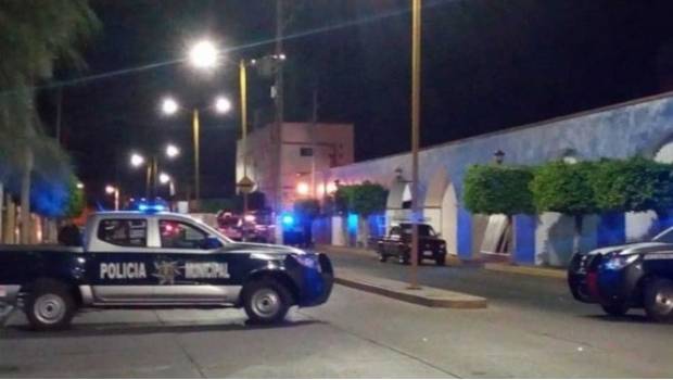 Comando armado tira reja de hospital, ingresa y rematar a herido en Guanajuato. Noticias en tiempo real