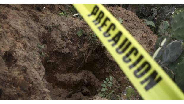 Hallan fosa clandestina con al menos 3 cuerpos en Colima. Noticias en tiempo real