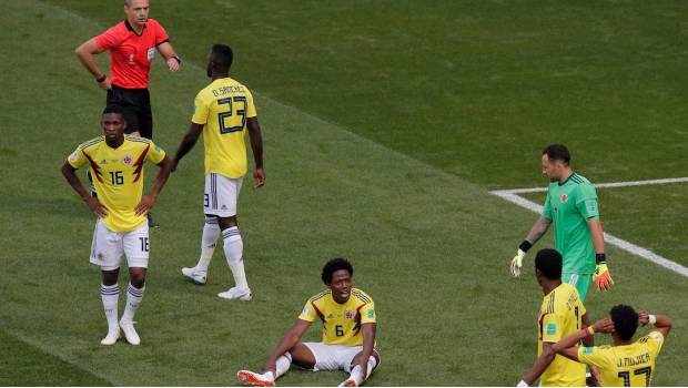 En apenas 5 minutos, Colombia ya pierde ante Japón y se queda con 10 futbolistas (VIDEO). Noticias en tiempo real