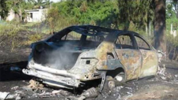 Hallan dos cuerpos dentro de auto en llamas en Tlalpan. Noticias en tiempo real