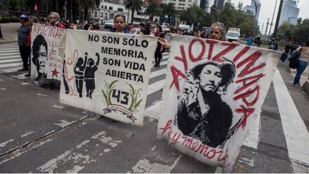 Niegan amparo a ex primera dama de Iguala por caso de los 43 normalistas. Noticias en tiempo real