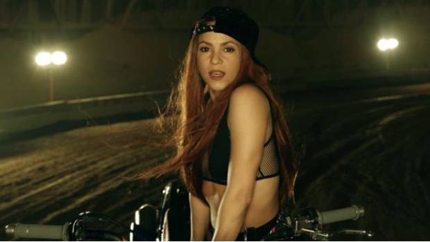 Shakira a punto de ser aplastada por sus fans (VIDEO). Noticias en tiempo real