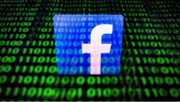 Facebook elimina 'traición' como interés de sus usuarios. Noticias en tiempo real