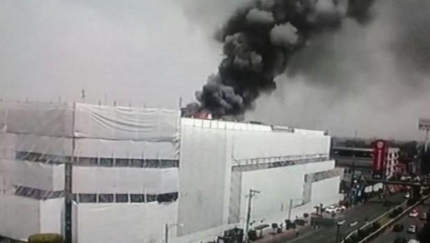Se registra incendio en Galerías Coapa. Noticias en tiempo real