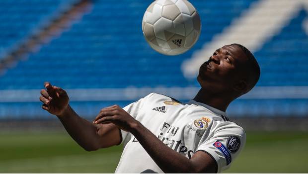 Real Madrid presenta a Vinicius Jr, la “nueva esperanza del futbol brasileño”. Noticias en tiempo real