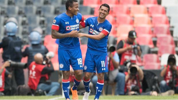 Cruz Azul regresa al Azteca con goleada ante el Puebla. Noticias en tiempo real