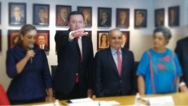 Osorio Chong será coordinador del PRI en el Senado. Noticias en tiempo real