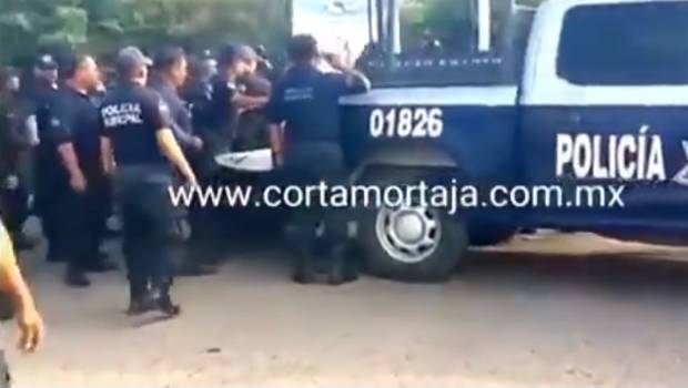 Captan zafarrancho entre policías estatales y municipales en Juchitán. Noticias en tiempo real