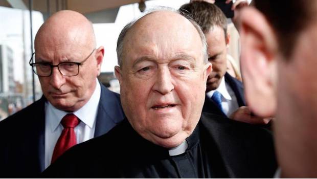 Papa acepta renuncia de obispo que encubrió caso de pedofilia en Australia. Noticias en tiempo real
