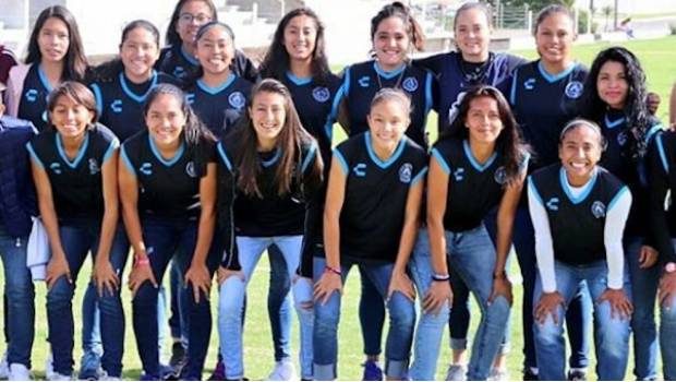 Al ritmo del "Payaso del Rodeo", el Club Puebla Femenil arrancó su entrenamiento. Noticias en tiempo real