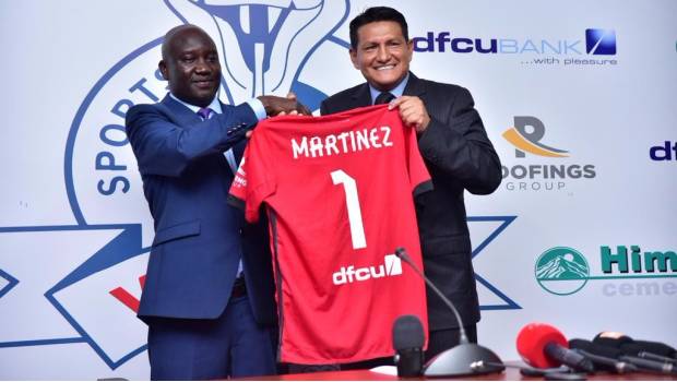 Ex técnico de Cruz Azul sigue los pasos del ‘Vasco’ Aguirre al fichar con equipo africano. Noticias en tiempo real