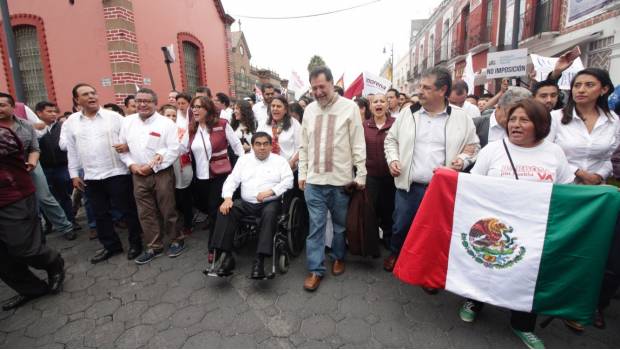 Encabeza Barbosa marcha por la anulación de la elección en Puebla. Noticias en tiempo real