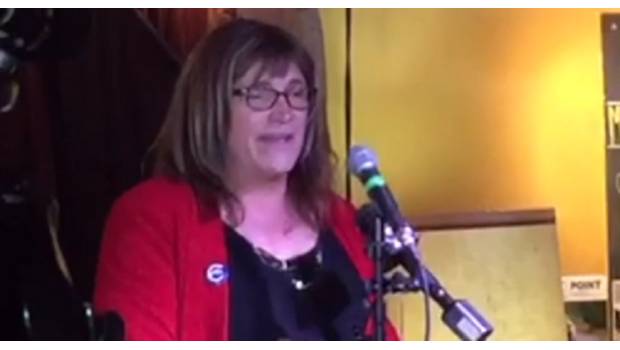 Christine Hallquist es la primera mujer transgénero en ser candidata a gobernadora en EU. Noticias en tiempo real