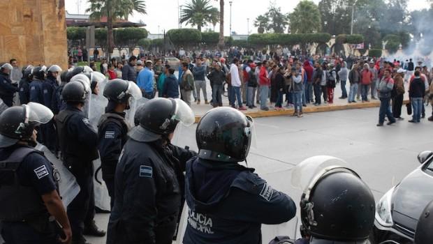 Enfrentamiento en Tultepec por operativo de pirotecnia. Noticias en tiempo real