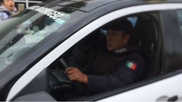 Policías de Coacalco humillan y golpean a joven y su novio. Noticias en tiempo real