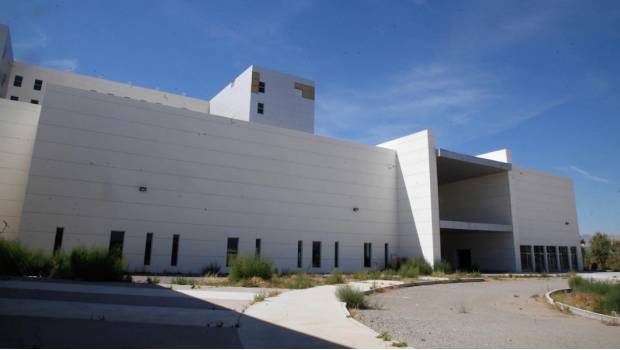 Visita Alcocer hospital inconcluso en Chihuahua; estima inversión adicional de 655 mdp. Noticias en tiempo real