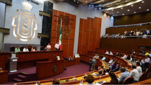 Con más de 11 horas de retraso, inicia junta preparatoria de la XLII Legislatura del Congreso de Guerrero. Noticias en tiempo real