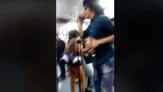 VIDEO: Con cumbia y baile, arma fiesta en vagón del Metro. Noticias en tiempo real