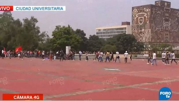 Presuntos porros revientan manifestación de estudiantes en Ciudad Universitaria. Noticias en tiempo real