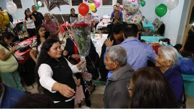 Gobierno de Guerrero reúne a 23 adultos mayores con sus familiares en EU. Noticias en tiempo real