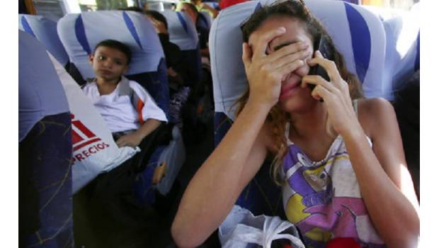 Aumenta número de familias que intentan cruzar frontera entre México y EU. Noticias en tiempo real