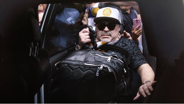 Maradona en su llegada a Sinaloa 