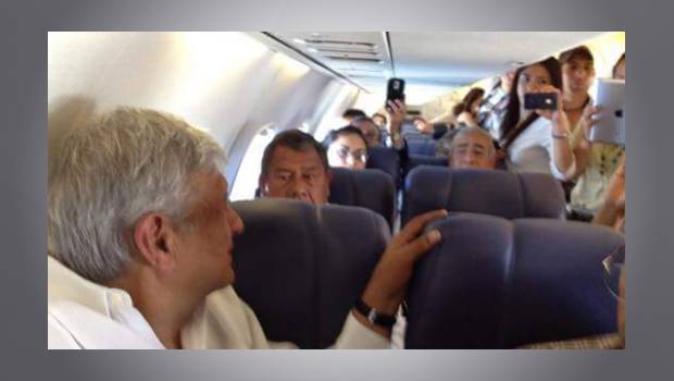 López Obrador y sus viajes en vuelos comerciales… en 2024. Noticias en tiempo real
