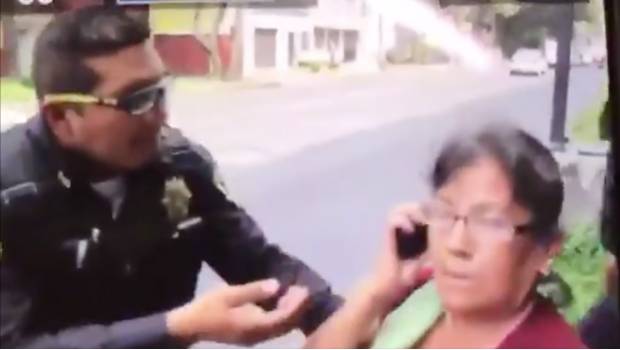 Policía capitalino frustra extorsión telefónica a mujer (VIDEO). Noticias en tiempo real