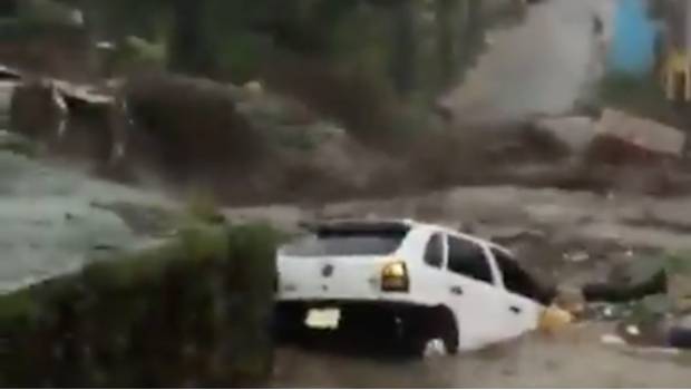 Suman más de mil damnificados por lluvias en Michoacán. Noticias en tiempo real