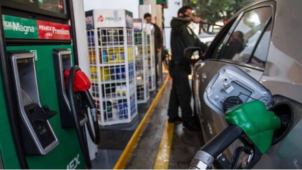 Pide Acción Nacional a AMLO cumplir su promesa y bajar el precio de la gasolina. Noticias en tiempo real