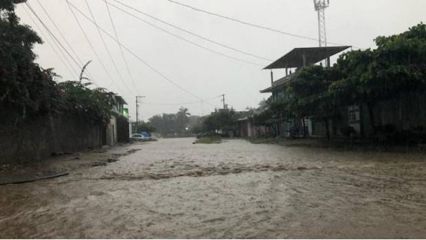 Lluvias en Oaxaca provocan deslaves, desbordamientos y comunidades incomunicadas. Noticias en tiempo real