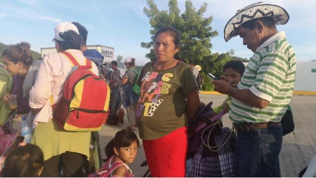 Nace bebé en Caravana Migrante en Juchitán, Oaxaca. Noticias en tiempo real