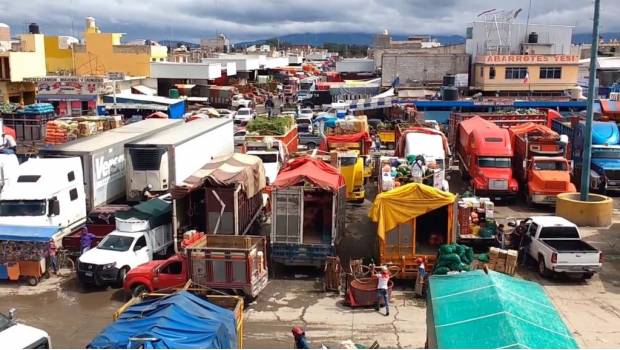 Linchan a uno en Central de Abasto de Huixcolotla en Puebla. Noticias en tiempo real