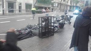 Arrolla vehículo a varios transeúntes en Barcelona